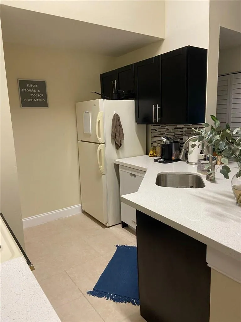 9999 SUMMERBREEZE DRIVE #206 Sunrise, FL 33322