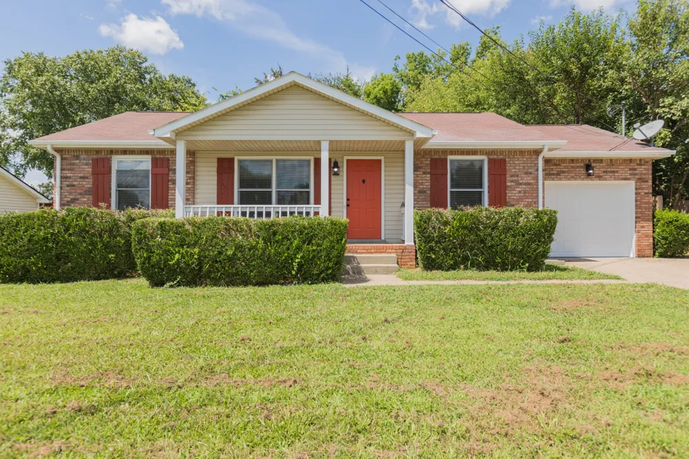 3820 Marla Cir Clarksville, TN 37042