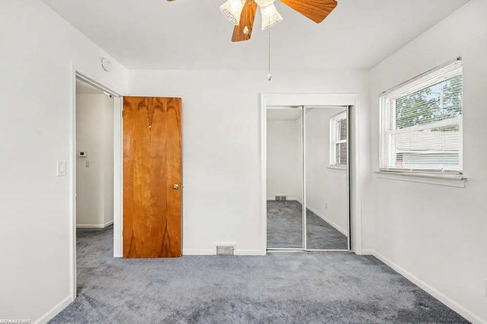 26740 Barbara Street Roseville City, MI 48066