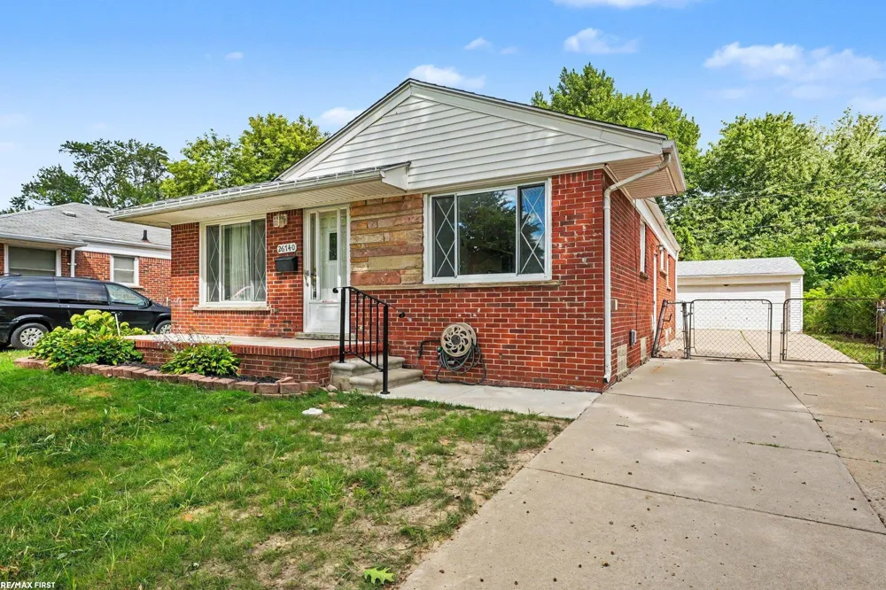 26740 Barbara Street Roseville City, MI 48066
