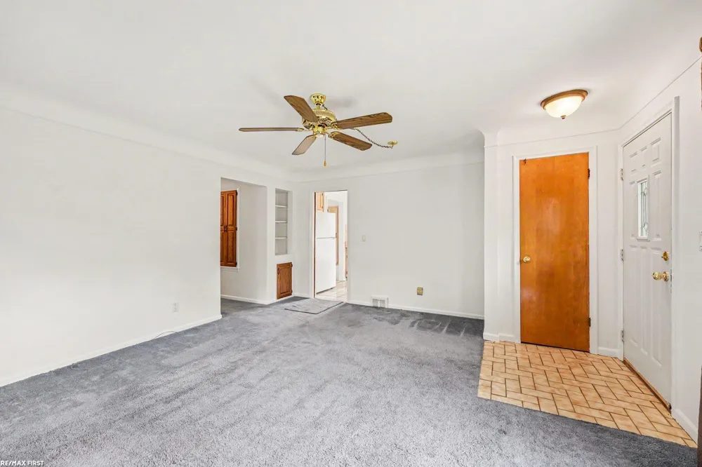 26740 Barbara Street Roseville City, MI 48066