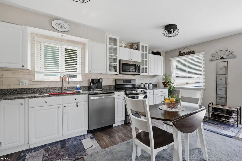 18016 Fairwood Drive Clinton Charter Township, MI 48035
