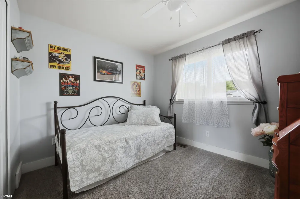 18016 Fairwood Drive Clinton Charter Township, MI 48035