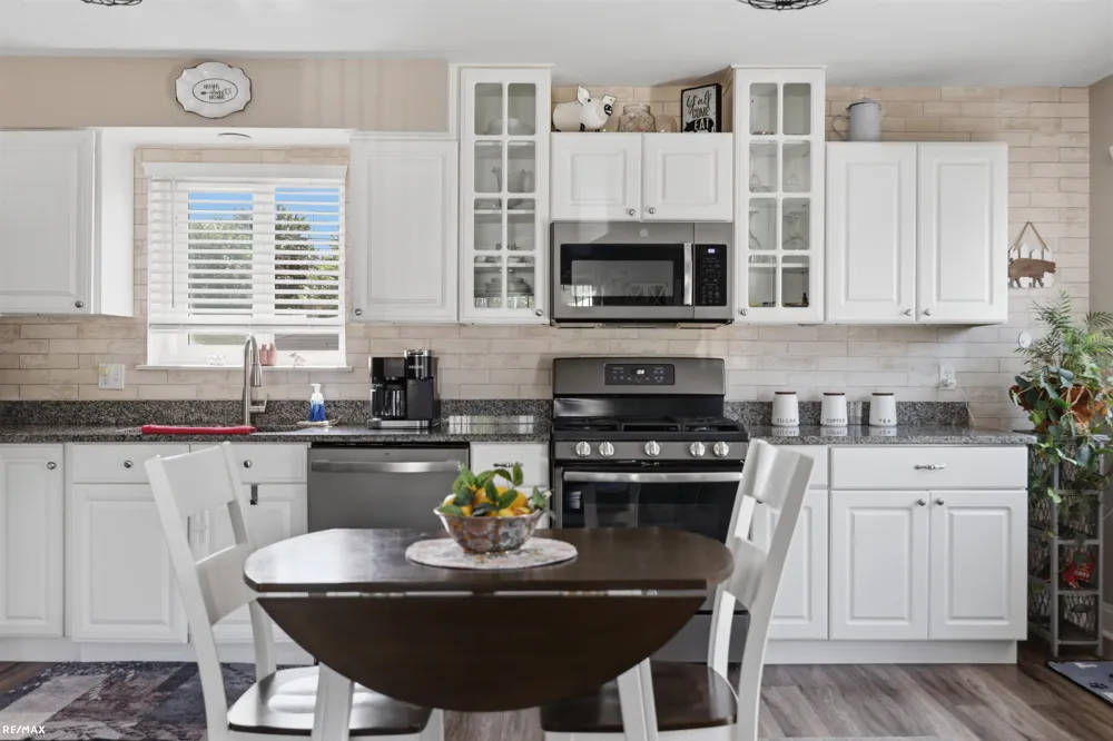 18016 Fairwood Drive Clinton Charter Township, MI 48035