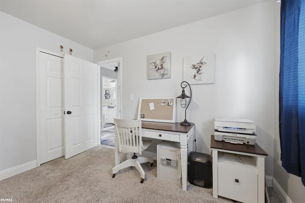 18016 Fairwood Drive Clinton Charter Township, MI 48035