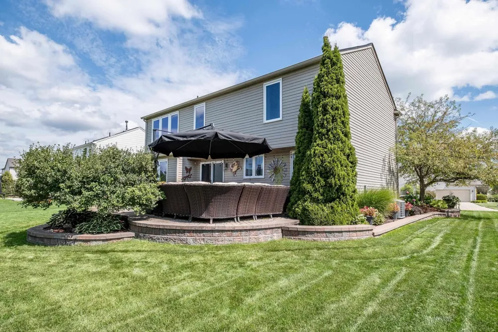56277 Oasis Drive Macomb Township, MI 48042