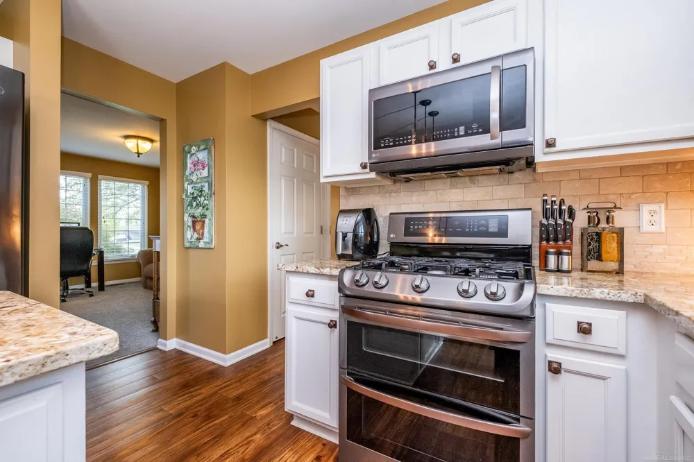 56277 Oasis Drive Macomb Township, MI 48042