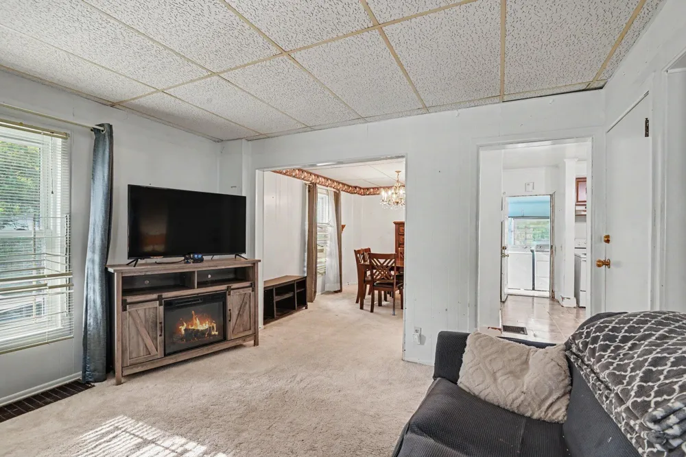 148 E Emerson Street Kalamazoo City, MI 49001