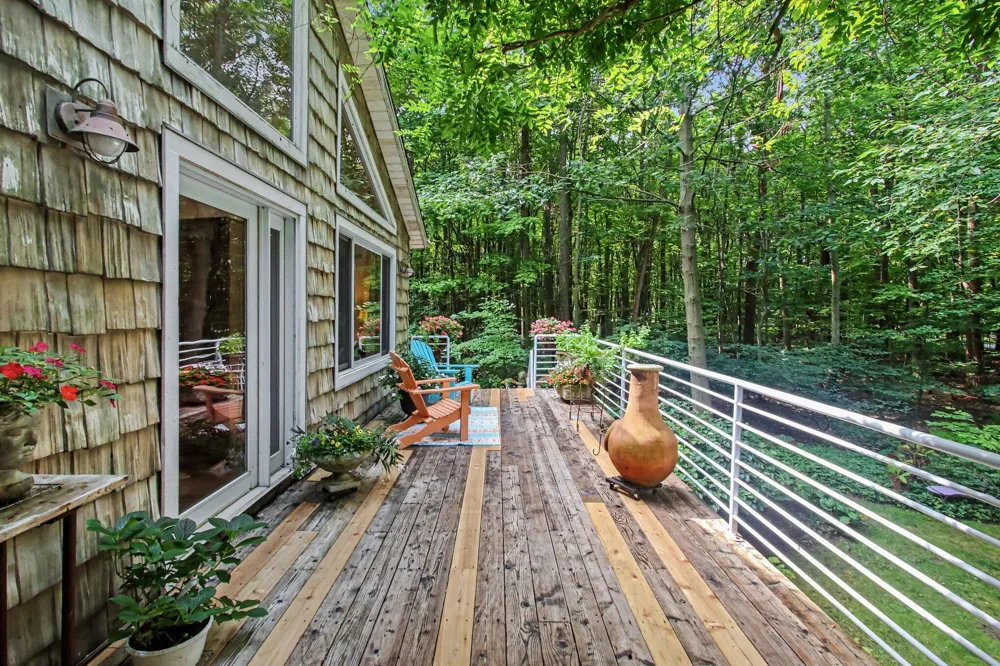 1735 Darling Lane Ganges Township, MI 49408