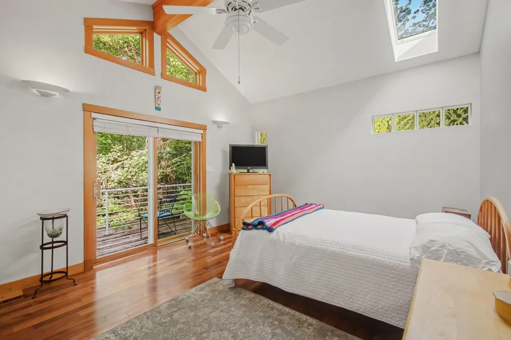 1735 Darling Lane Ganges Township, MI 49408