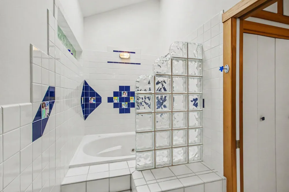1735 Darling Lane Ganges Township, MI 49408