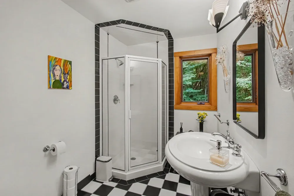 1735 Darling Lane Ganges Township, MI 49408