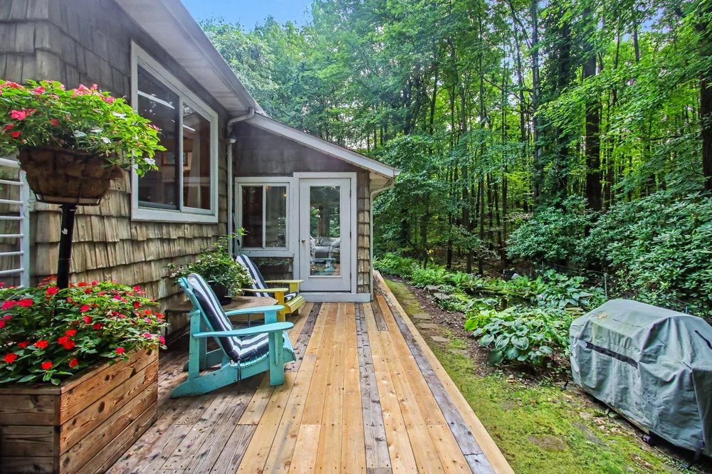1735 Darling Lane Ganges Township, MI 49408