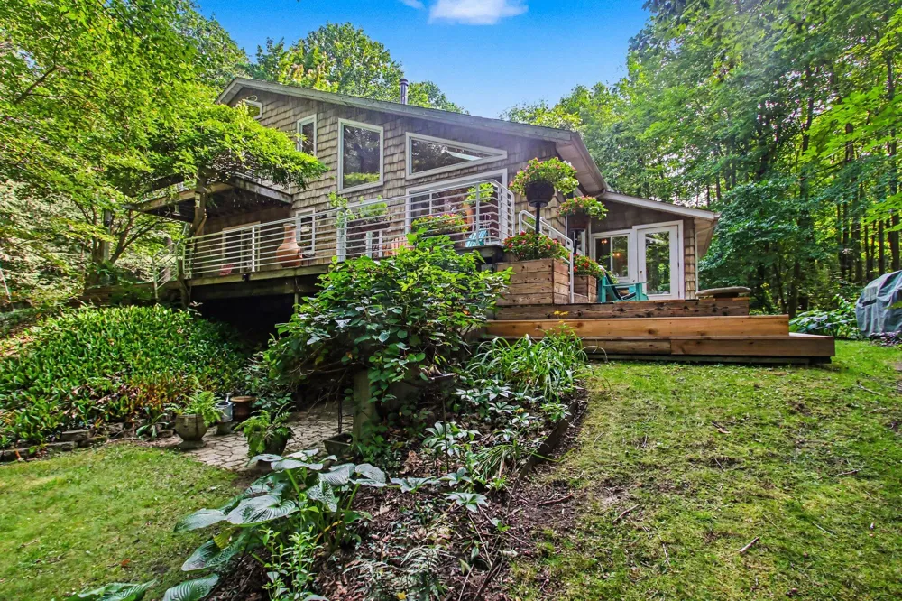 1735 Darling Lane Ganges Township, MI 49408