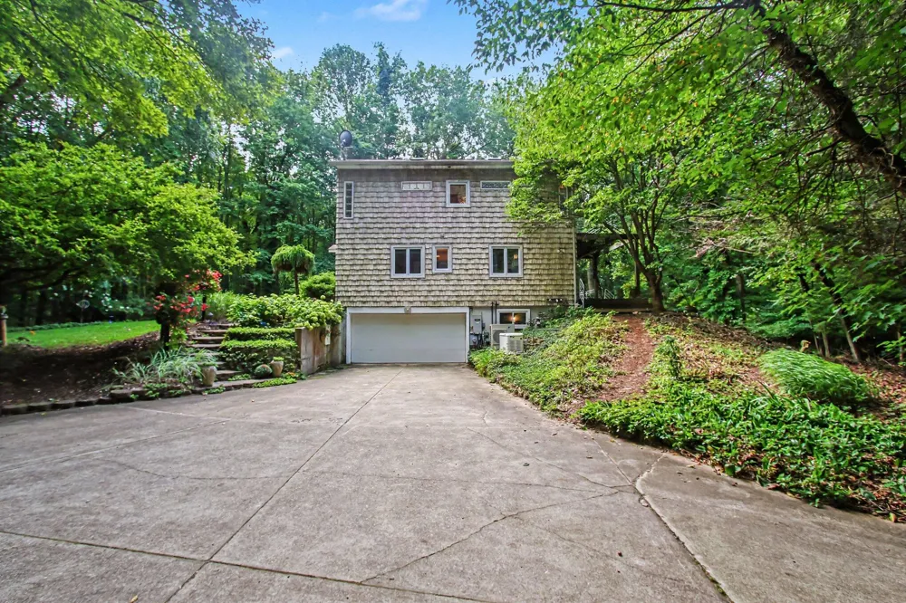 1735 Darling Lane Ganges Township, MI 49408