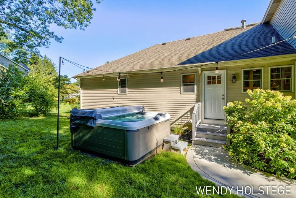 2066 Woodlark Drive Park Township, MI 49424