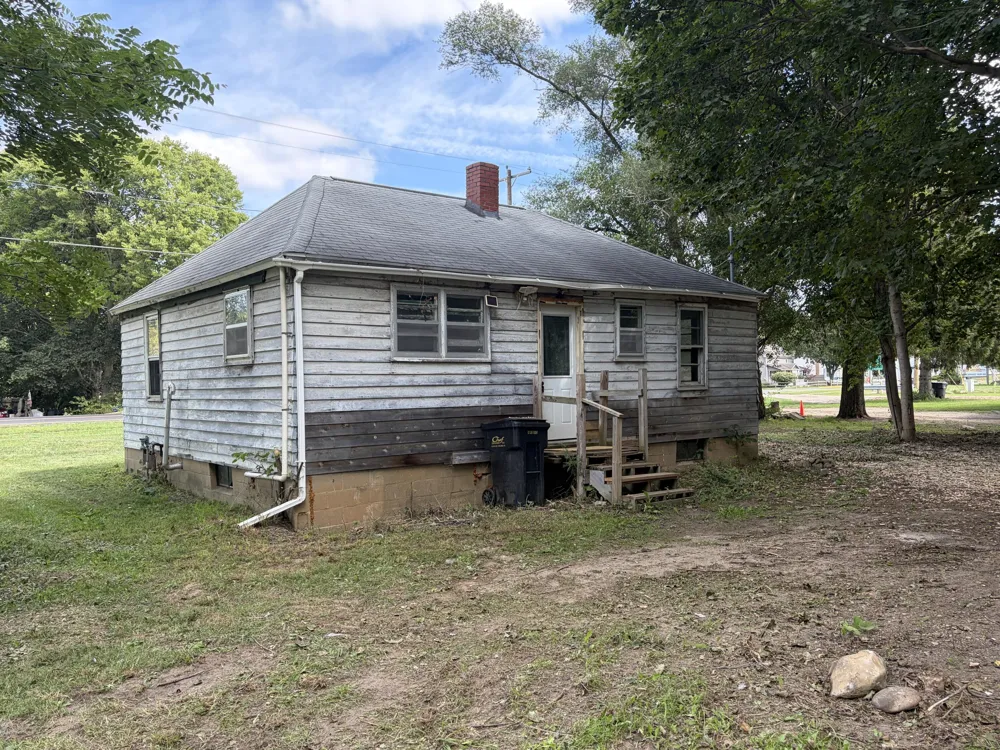 617 W Allegan Street Otsego Township, MI 49078