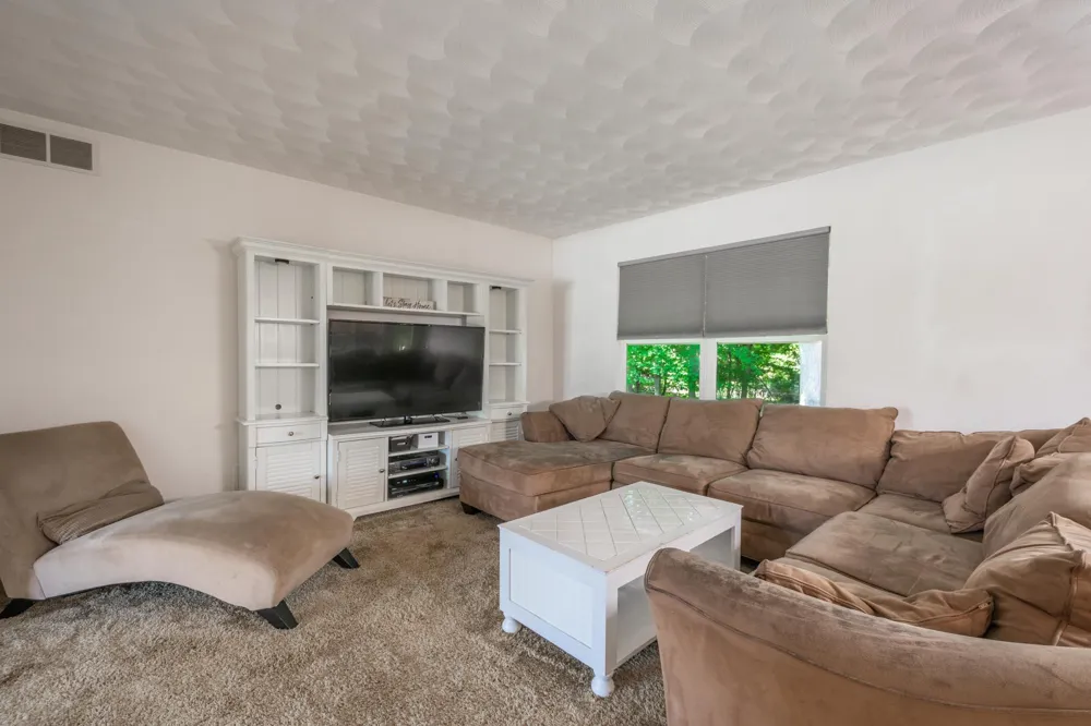 132 Kensington Court Battle Creek City, MI 49015