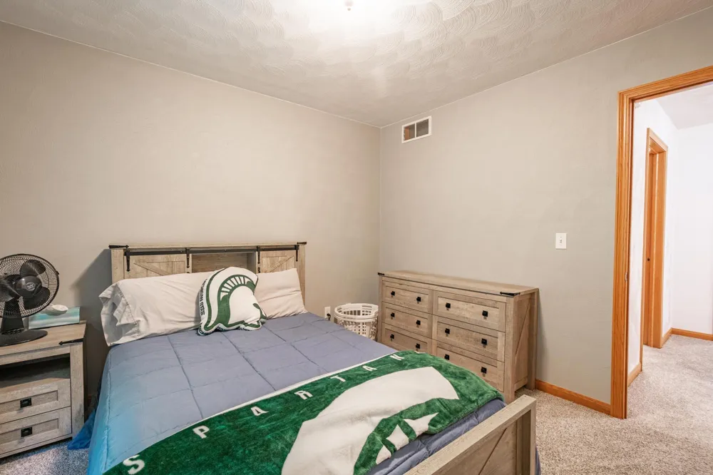 132 Kensington Court Battle Creek City, MI 49015
