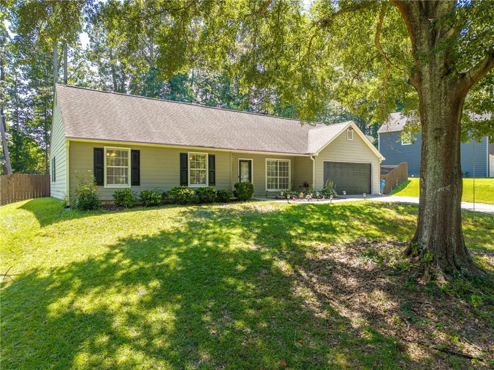 4460 Whitt Station Run NW Acworth, GA 30101