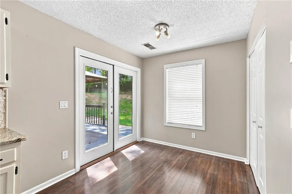 4460 Whitt Station Run NW Acworth, GA 30101