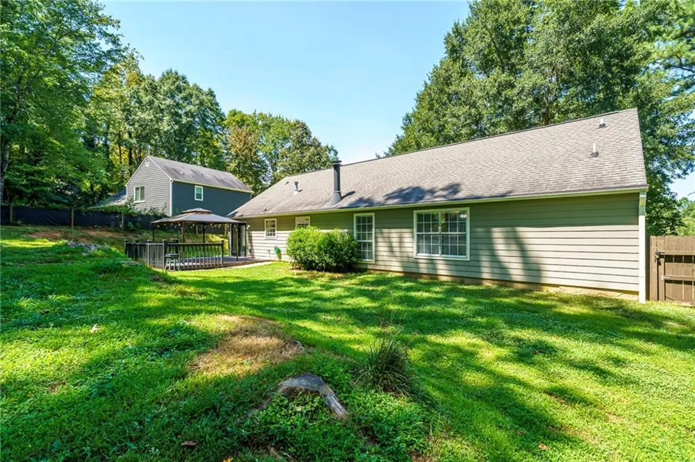 4460 Whitt Station Run NW Acworth, GA 30101