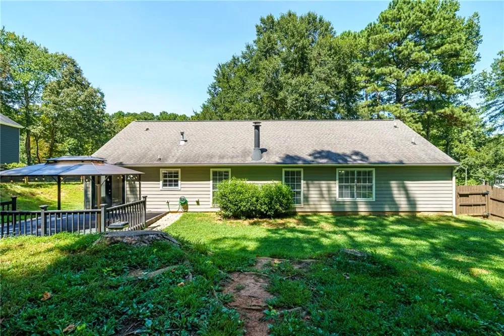 4460 Whitt Station Run NW Acworth, GA 30101