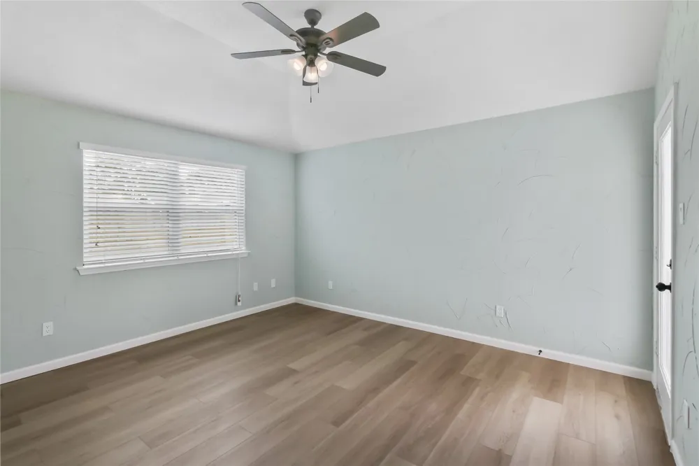 2103 Stein Way Carrollton, TX 75007