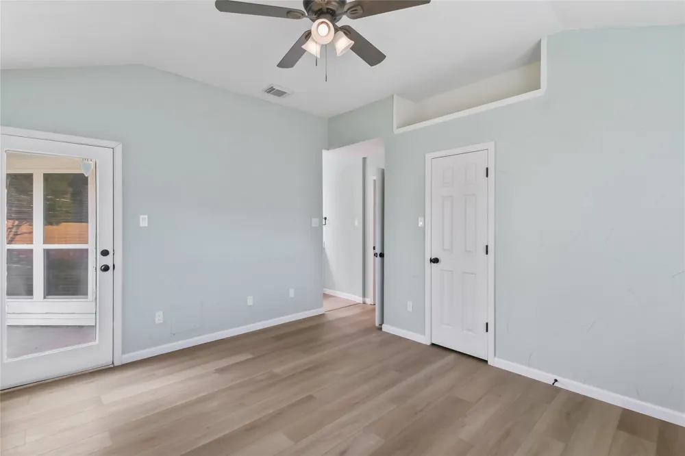 2103 Stein Way Carrollton, TX 75007