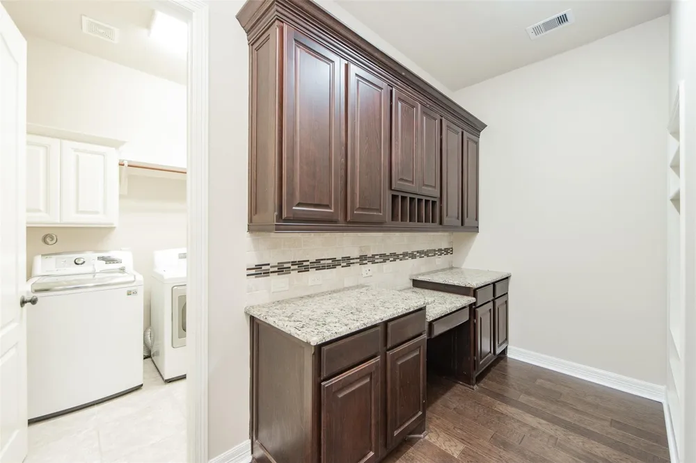 5115 Kenton Place Lane Fulshear, TX 77441