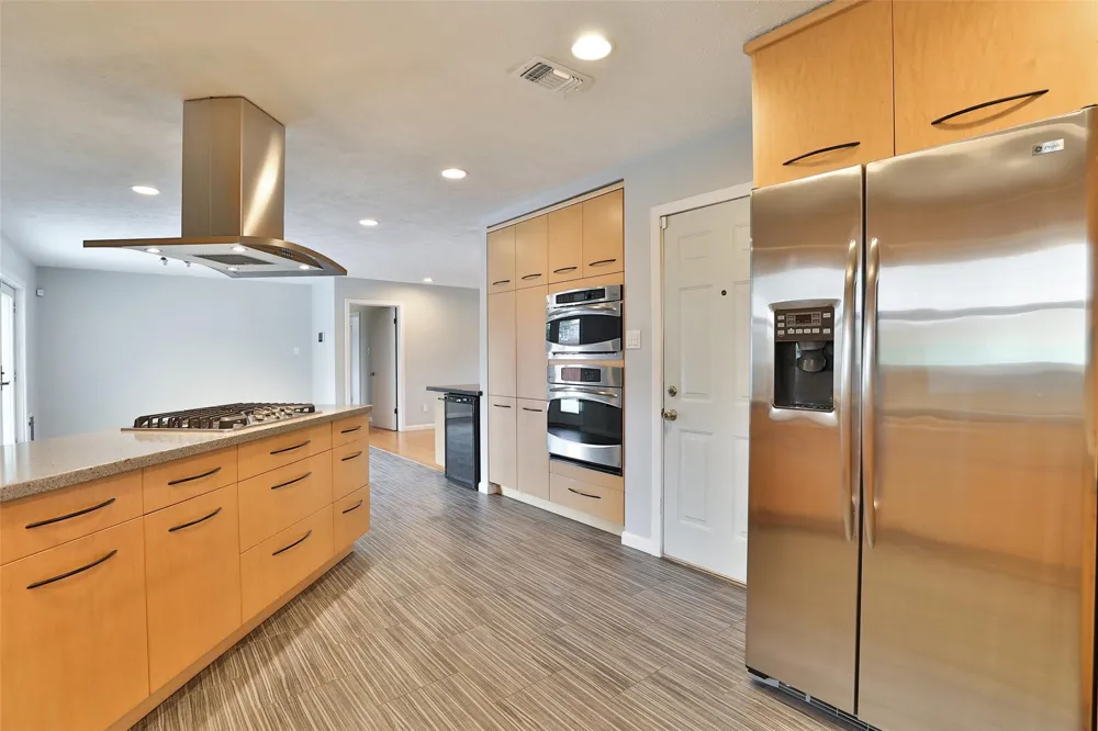 2427 Willowby Drive Houston, TX 77008