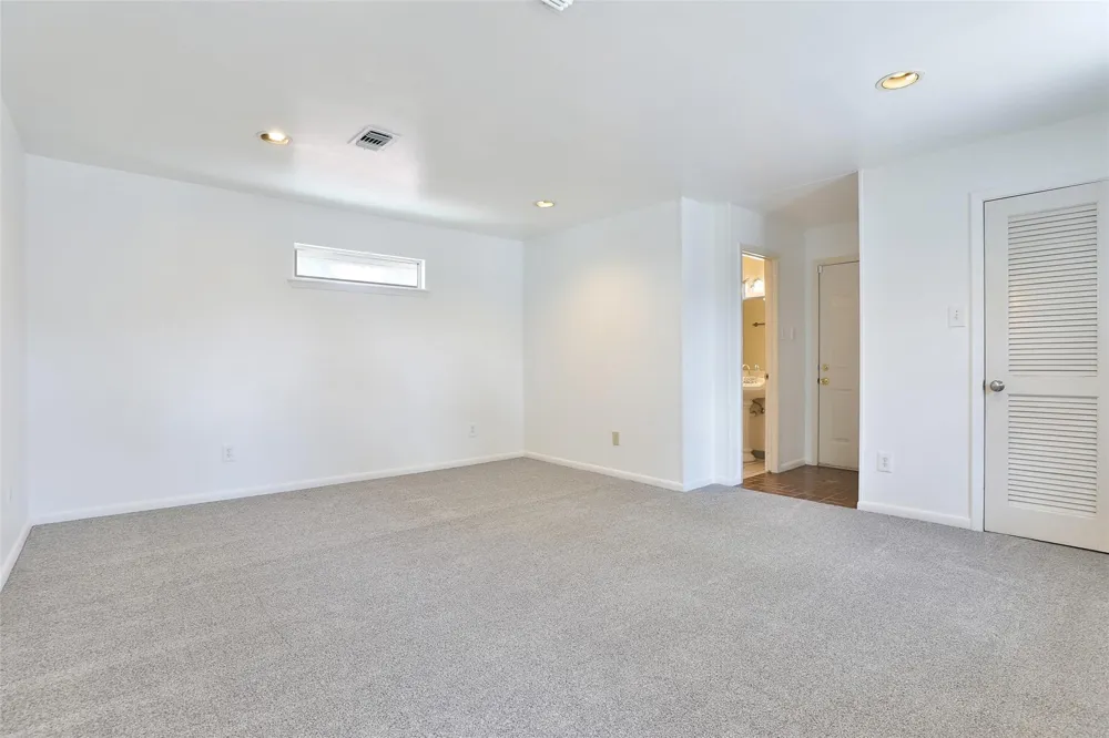 2427 Willowby Drive Houston, TX 77008
