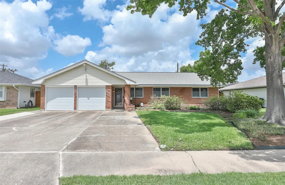 2427 Willowby Drive Houston, TX 77008