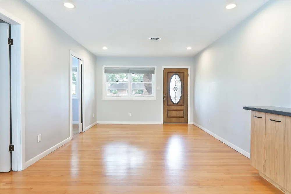 2427 Willowby Drive Houston, TX 77008