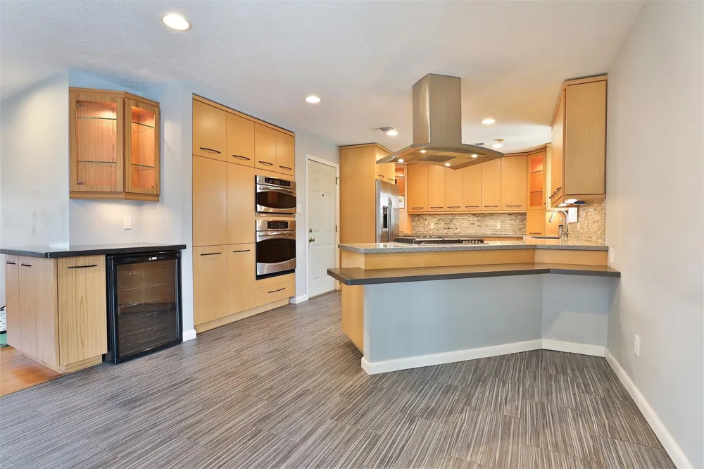 2427 Willowby Drive Houston, TX 77008