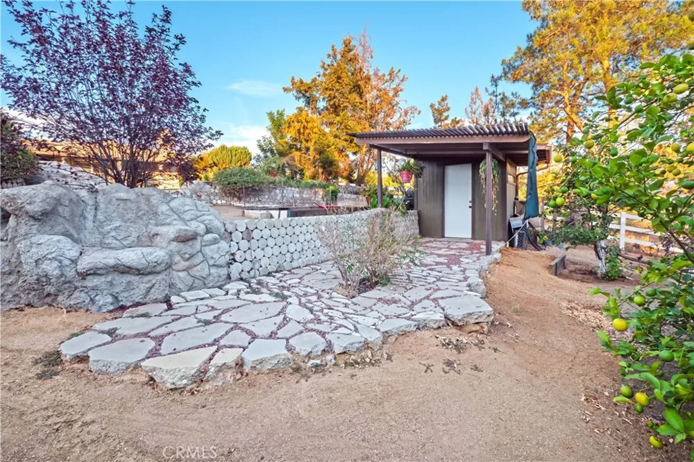 18493 Oak Park Drive Riverside, CA 92504
