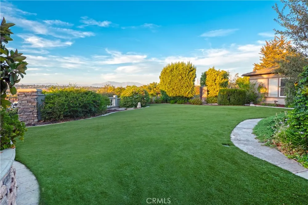 18493 Oak Park Drive Riverside, CA 92504