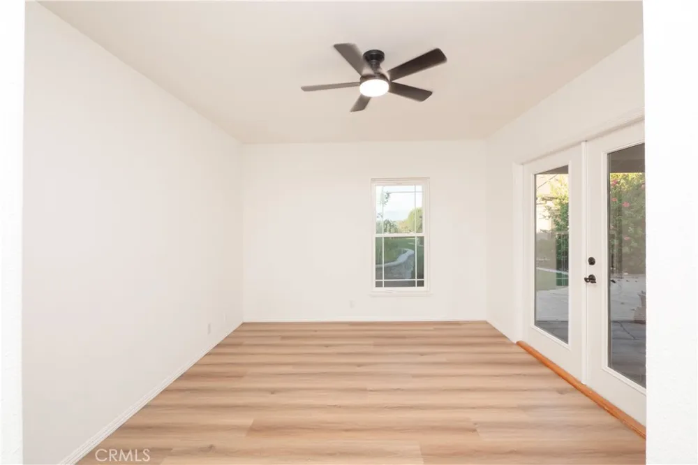 18493 Oak Park Drive Riverside, CA 92504