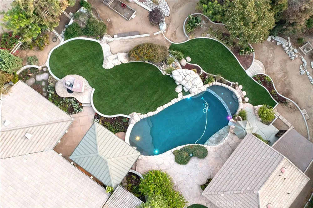 18493 Oak Park Drive Riverside, CA 92504