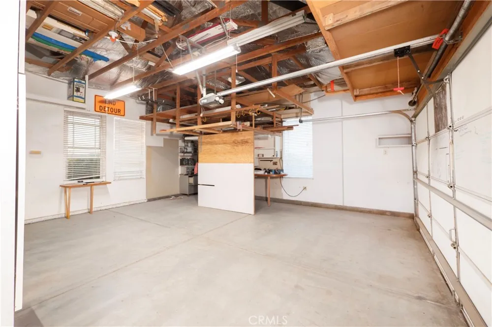 18493 Oak Park Drive Riverside, CA 92504
