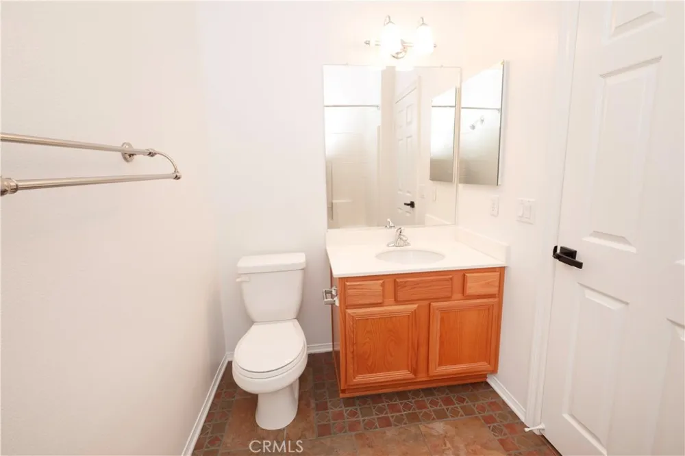 18493 Oak Park Drive Riverside, CA 92504