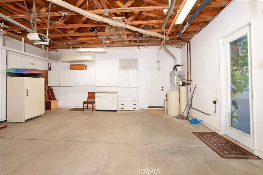 18493 Oak Park Drive Riverside, CA 92504