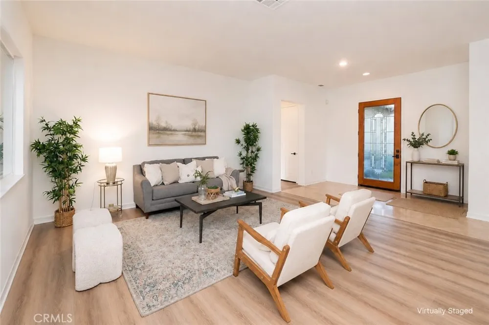 18493 Oak Park Drive Riverside, CA 92504