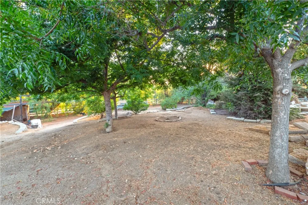 18493 Oak Park Drive Riverside, CA 92504
