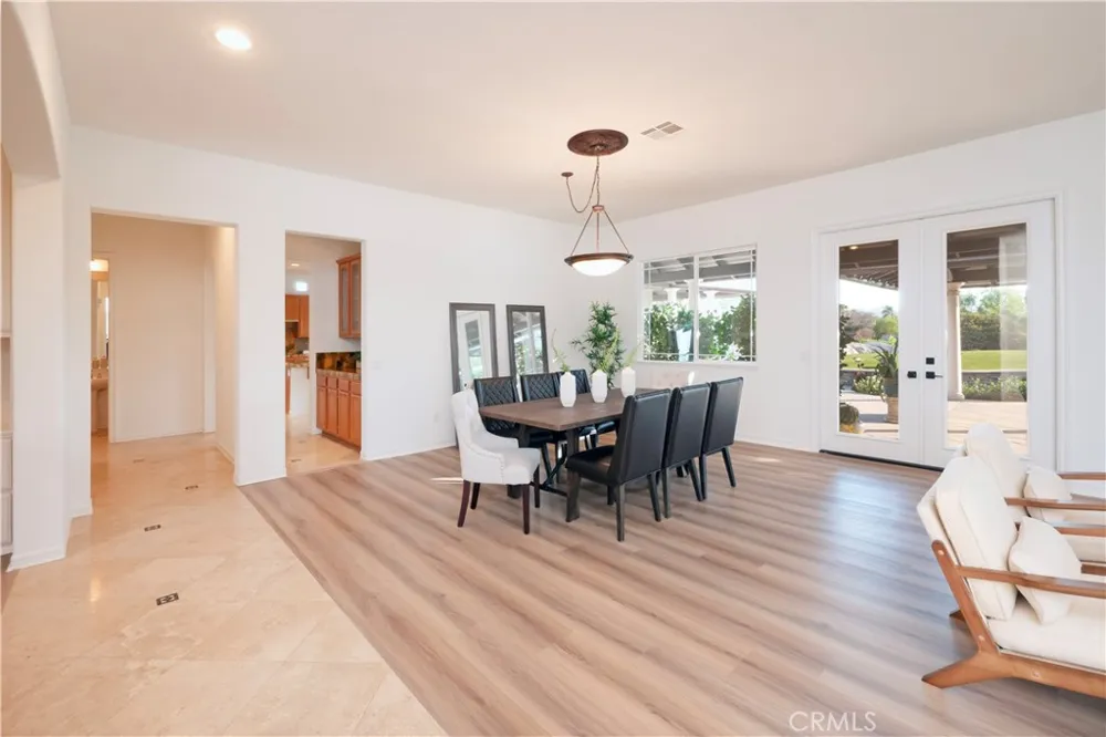 18493 Oak Park Drive Riverside, CA 92504