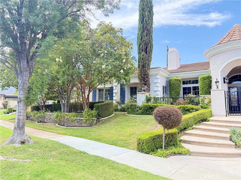 1660 Alamitos Corona, CA 92881