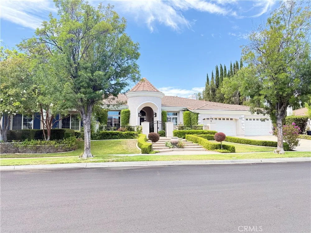 1660 Alamitos Corona, CA 92881
