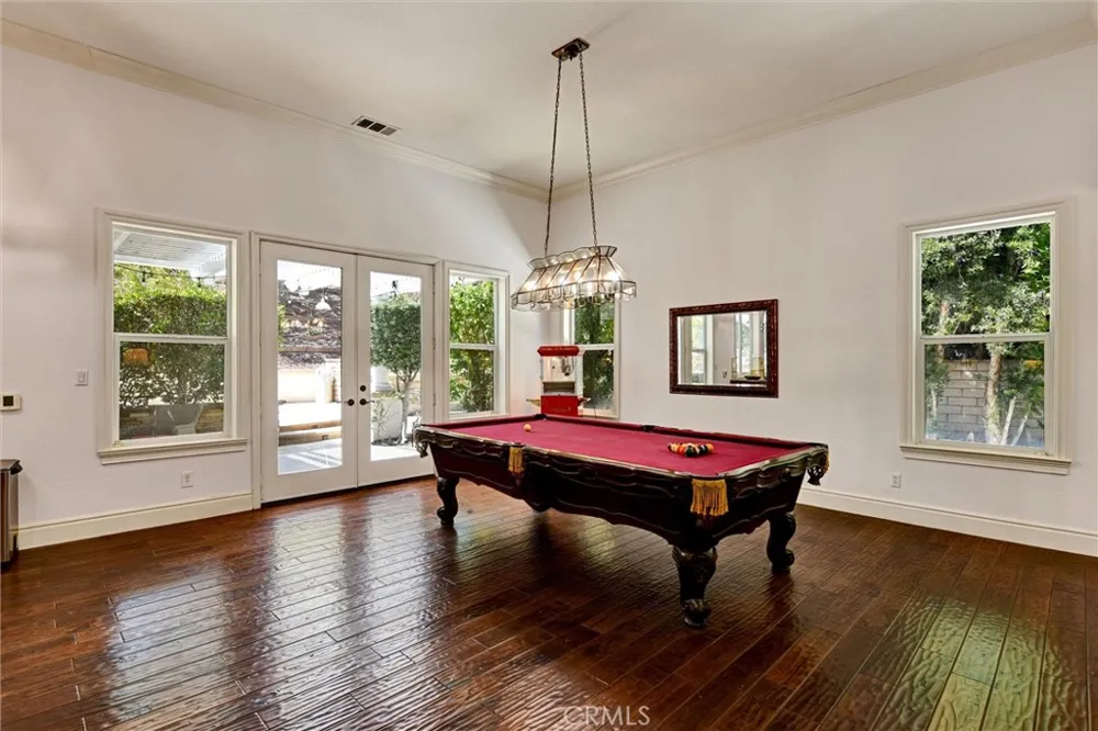 1660 Alamitos Corona, CA 92881