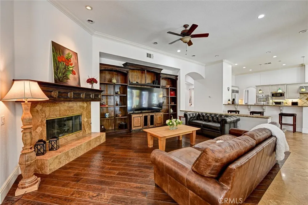 1660 Alamitos Corona, CA 92881