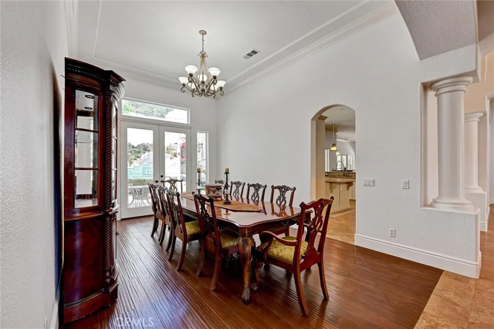 1660 Alamitos Corona, CA 92881